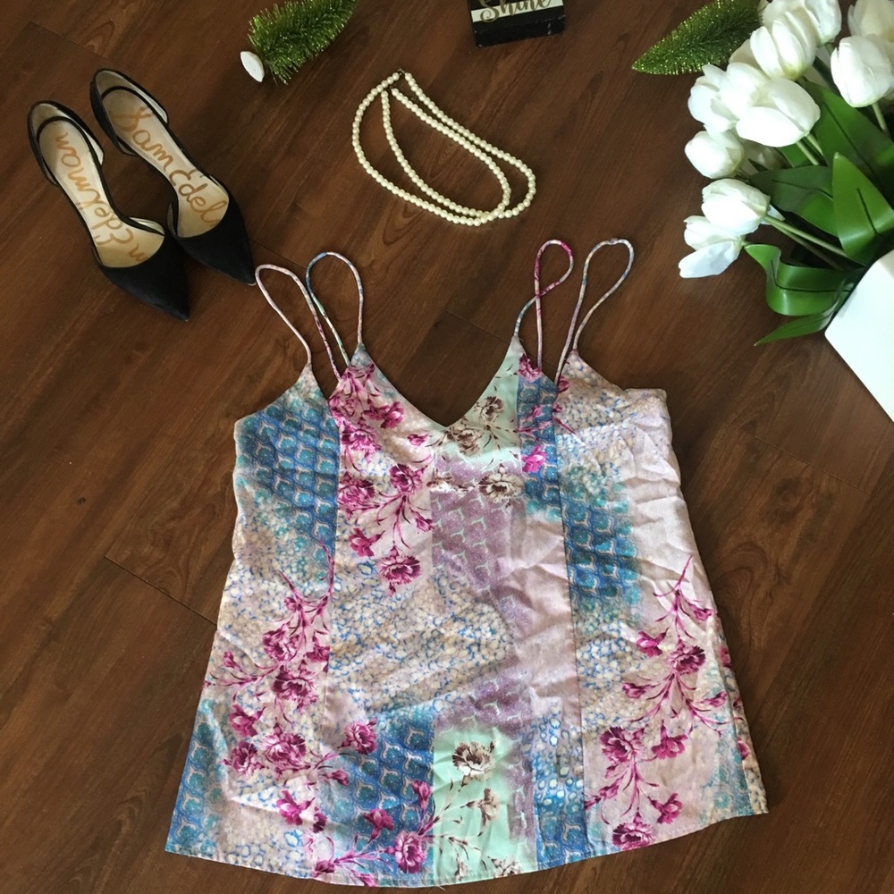 Skies are Blue: Pink and Purple top